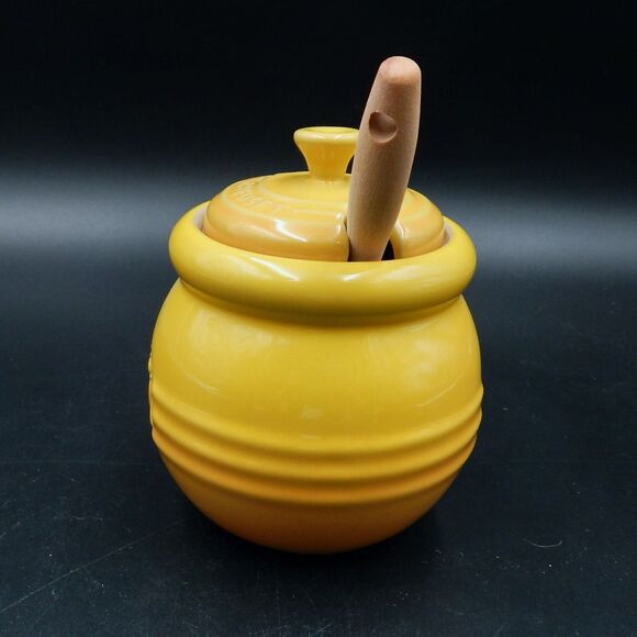 Le Creuset Honey Pot Dijon Yellow w/Lid Silicone Dipper Set Stoneware Bee Lidded - Picture 5 of 8